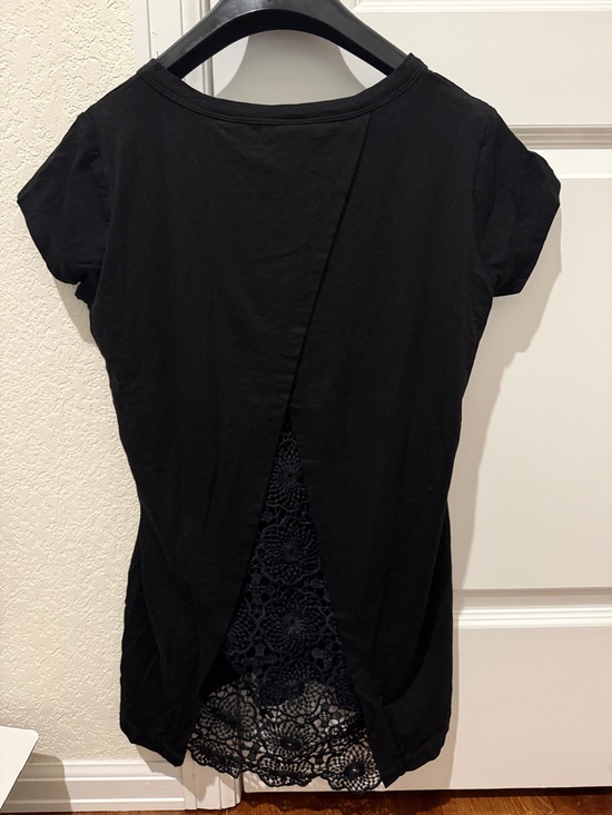 liberty Black Short Sleeve Tee with Lace Hem - Picture 2 of 3